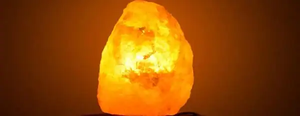 salt lamp glowing when bulb is lit